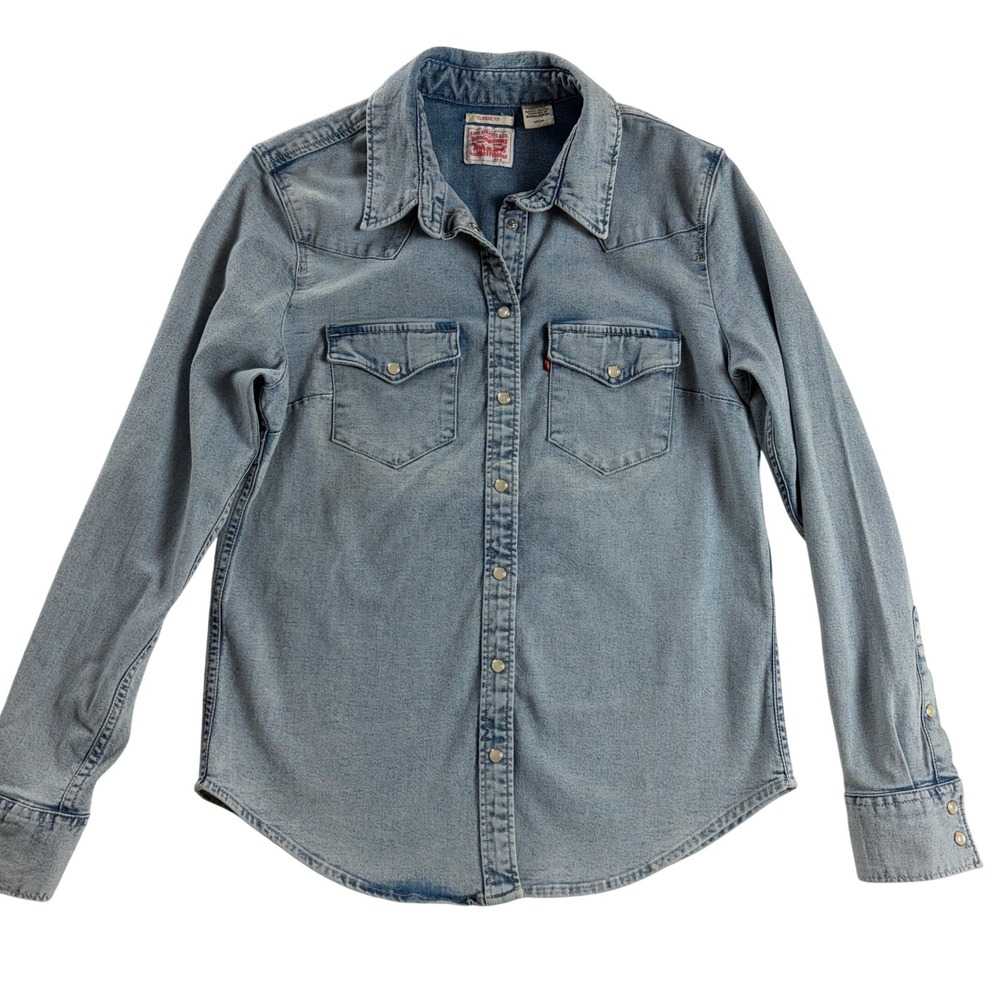 Levi's Womens Small Classic Fit Light Wash Denim Pearl Snap Western Shirt